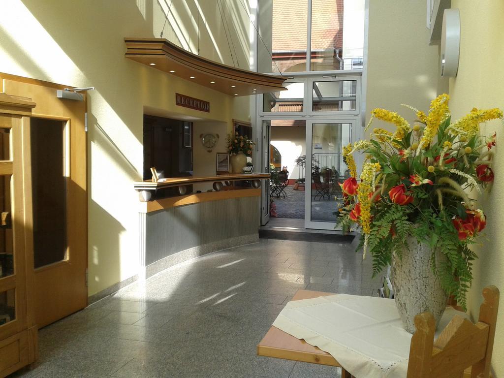 Garni-Hotel Zum Alten Ratskeller Vetschau Ngoại thất bức ảnh