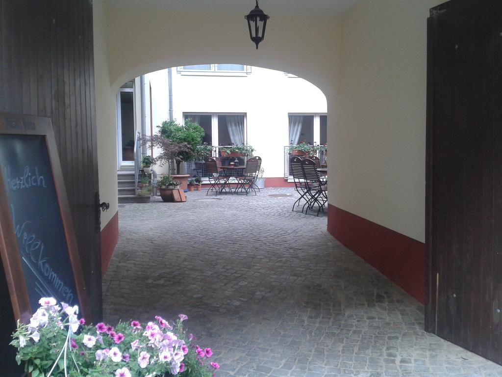 Garni-Hotel Zum Alten Ratskeller Vetschau Ngoại thất bức ảnh