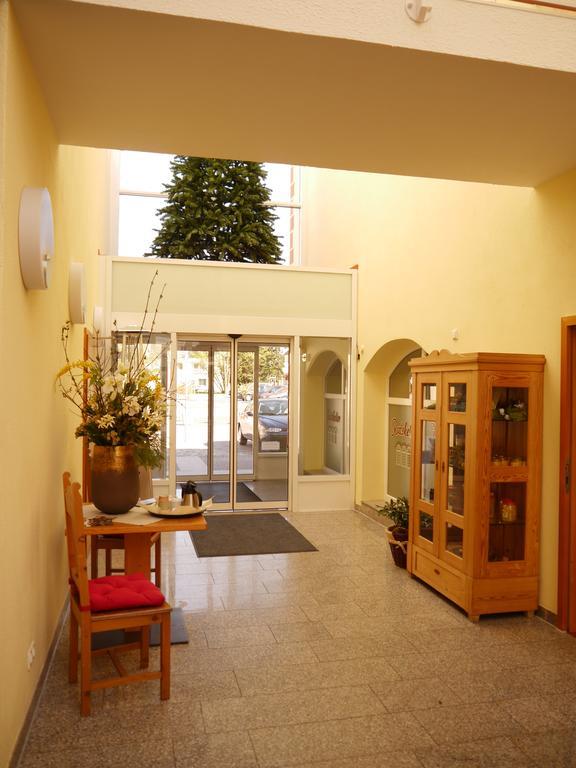 Garni-Hotel Zum Alten Ratskeller Vetschau Ngoại thất bức ảnh