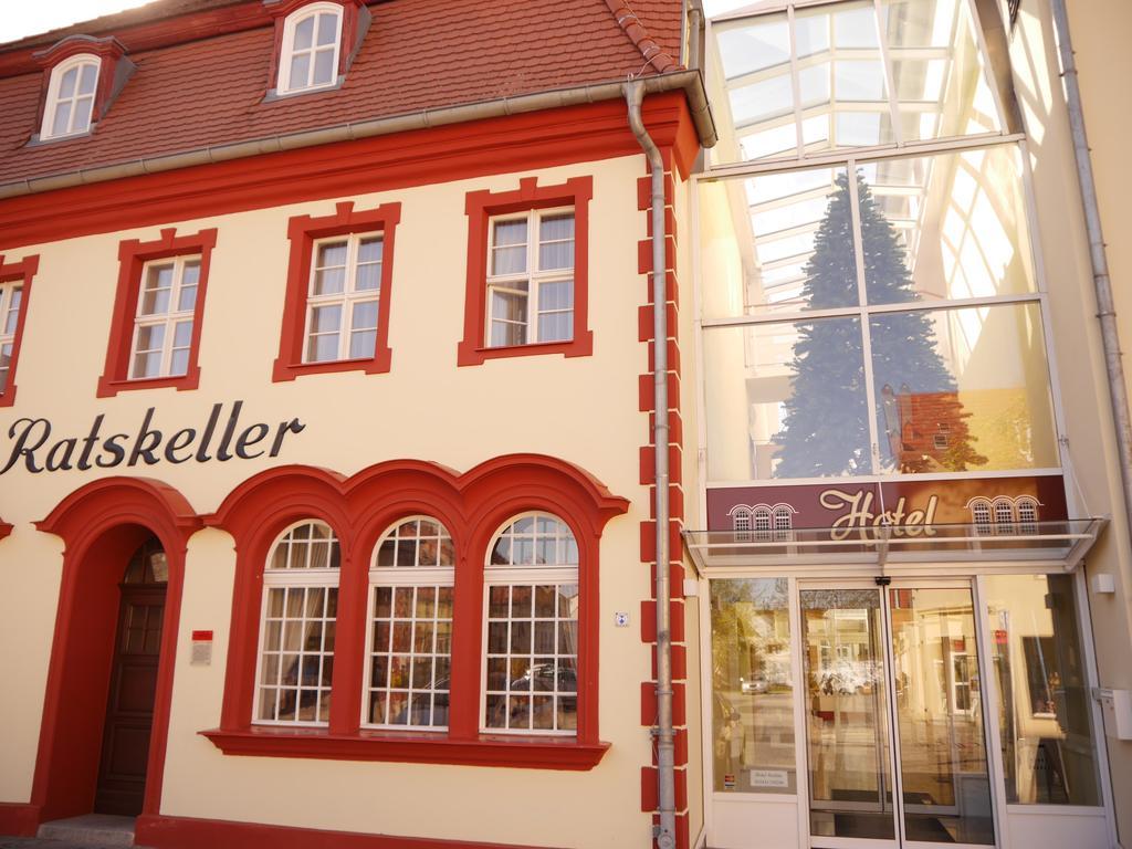 Garni-Hotel Zum Alten Ratskeller Vetschau Ngoại thất bức ảnh